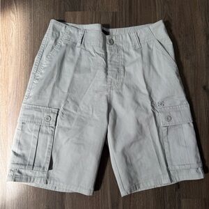 DC Men's Light Gray Cargo Shorts with Side Pockets